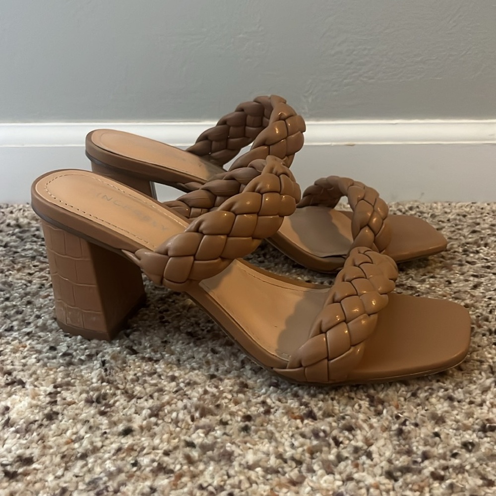 Nude Heels Braided